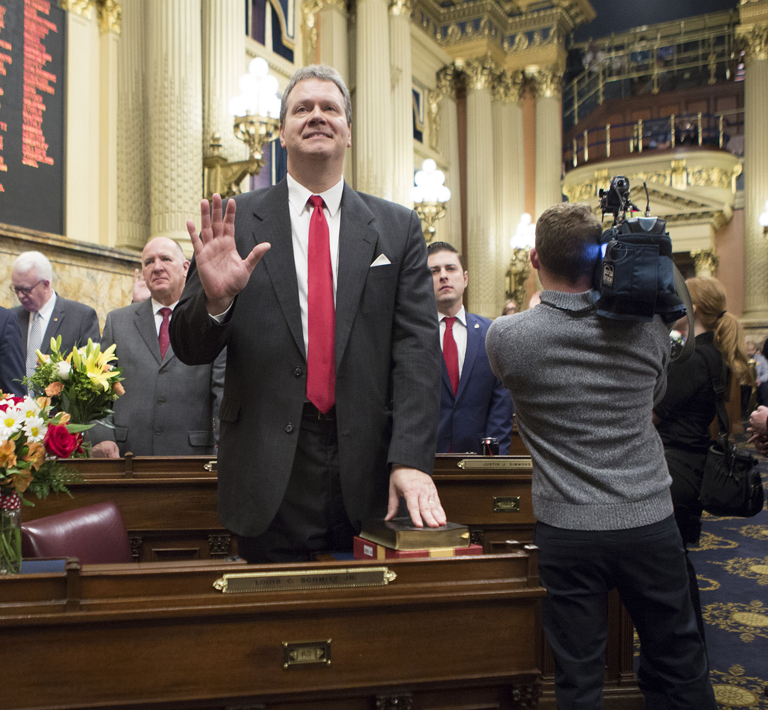 Schmitt Takes Oath of Office During Capitol Ceremony